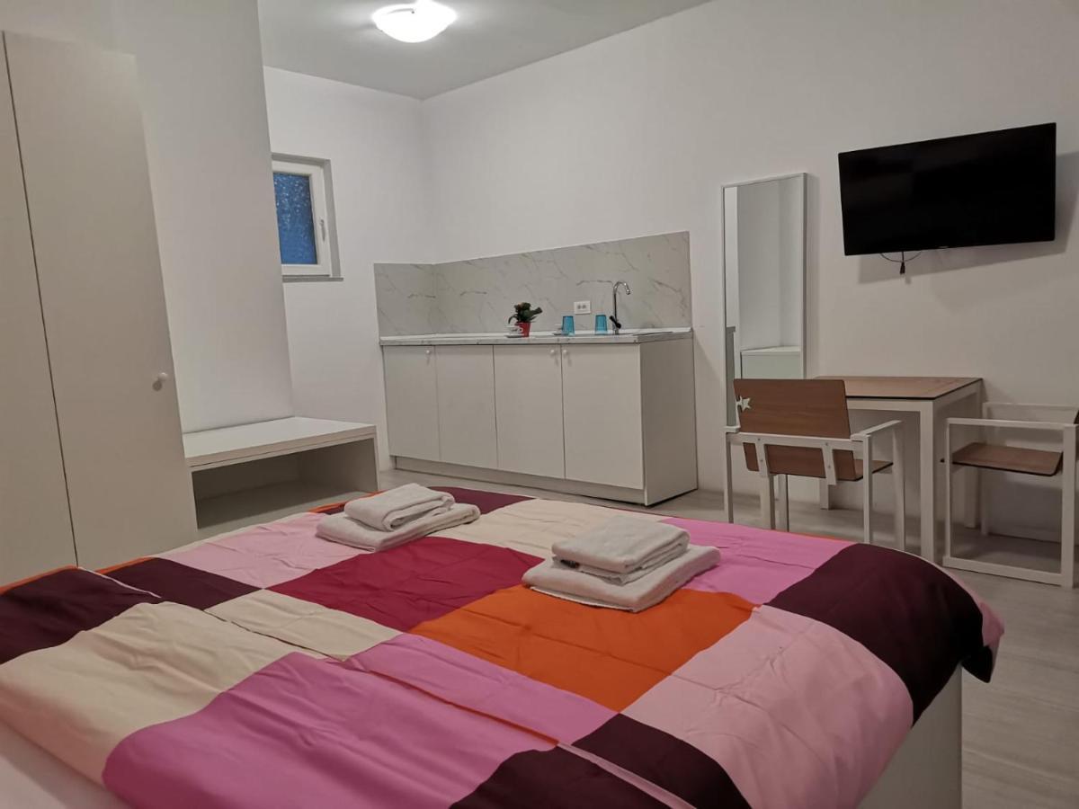 بوخارست Old Town Bar Apartments On Street Tonitza المظهر الخارجي الصورة