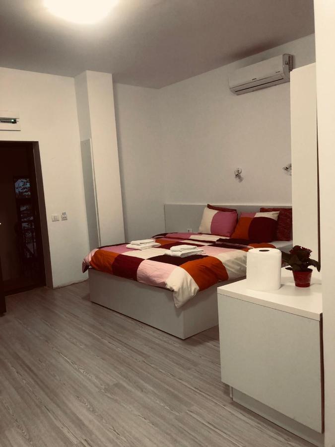 بوخارست Old Town Bar Apartments On Street Tonitza المظهر الخارجي الصورة