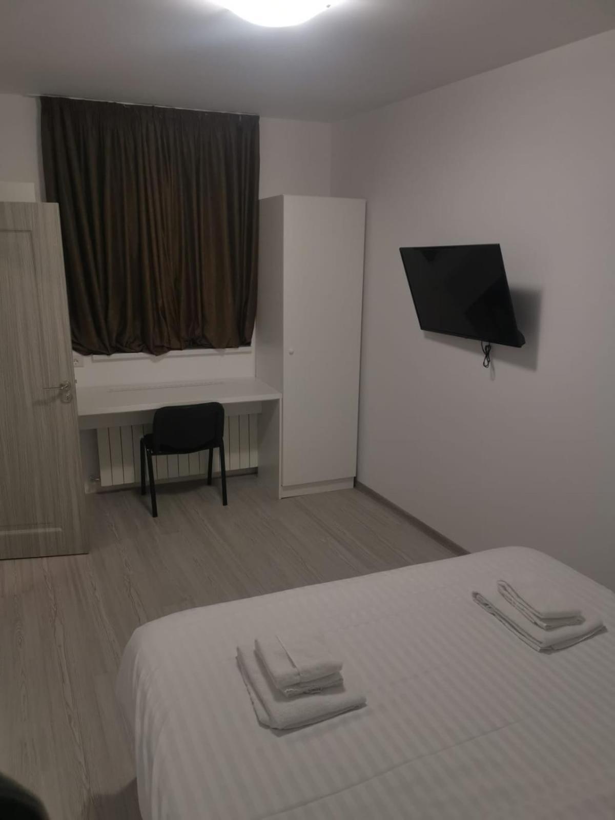 بوخارست Old Town Bar Apartments On Street Tonitza المظهر الخارجي الصورة